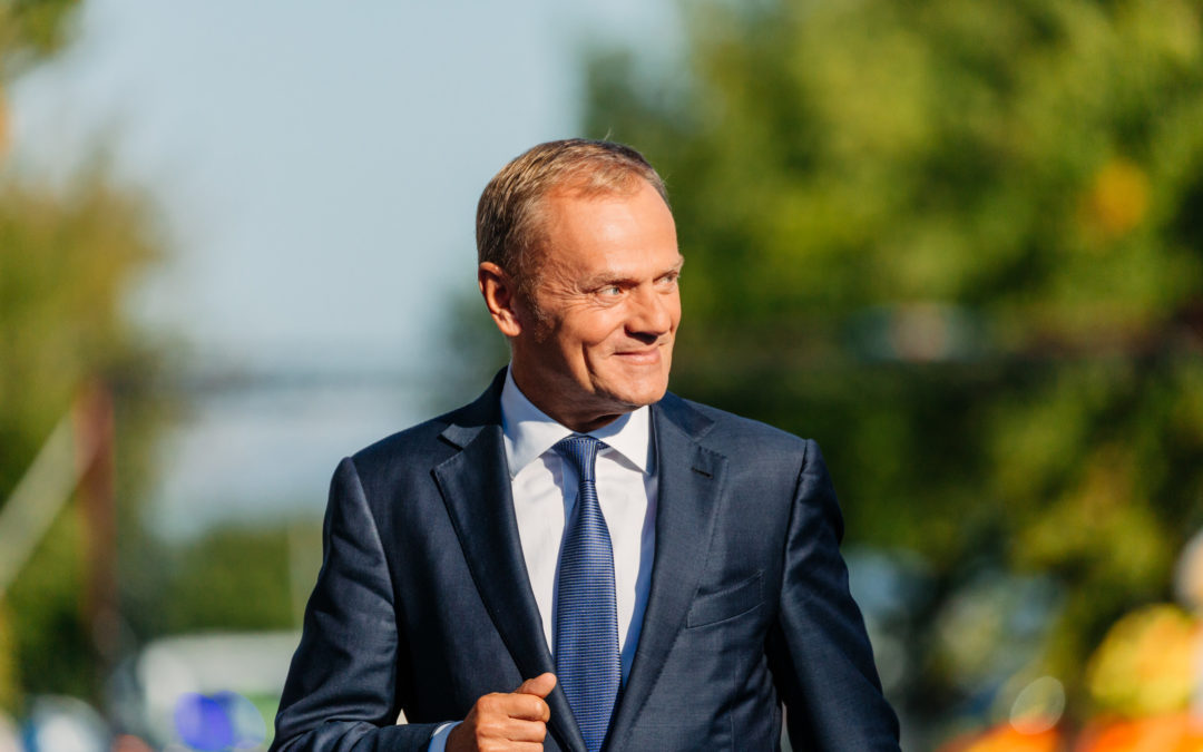Tusk warns PiS must be stopped from “destroying” Poland and criticises “naive” EU migration policy