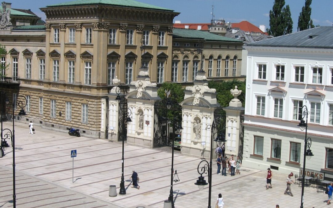 Warsaw University issues guide on how to use “non-discriminatory language”