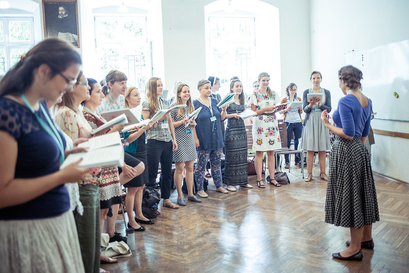 Teachers paid less than discount store cashiers in Poland