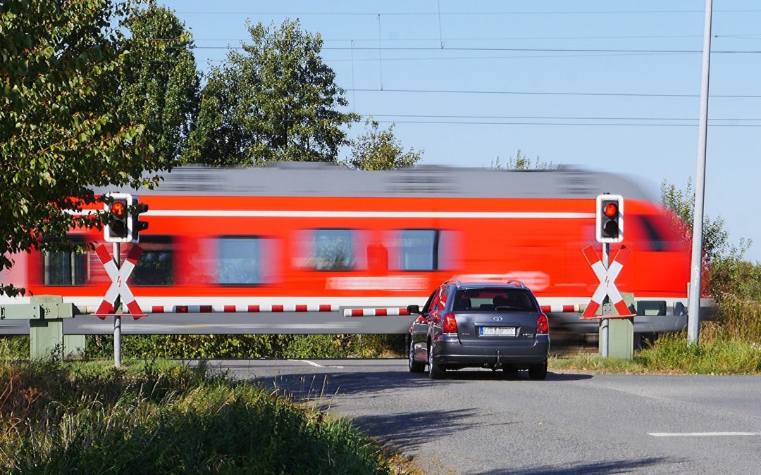 Poland tests system to tackle problem of drivers not stopping at rail crossings