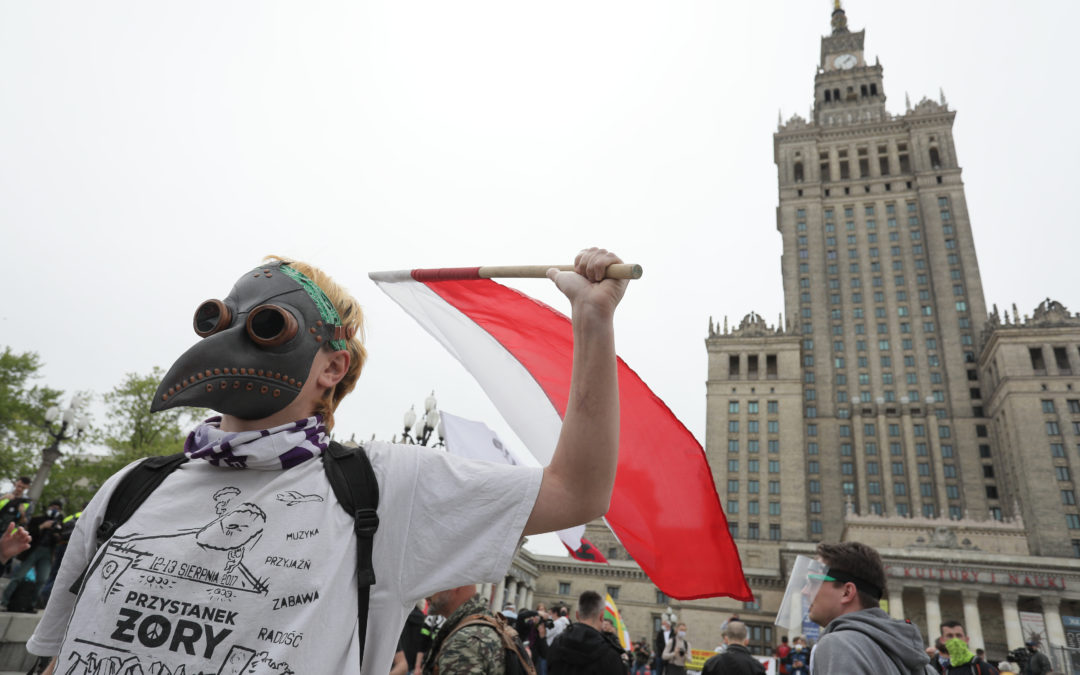 Warsaw hit by third weekend of protests and clashes with police
