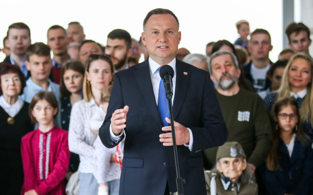 President proposes new “coalition of Polish interests” from centre-right to far right after election