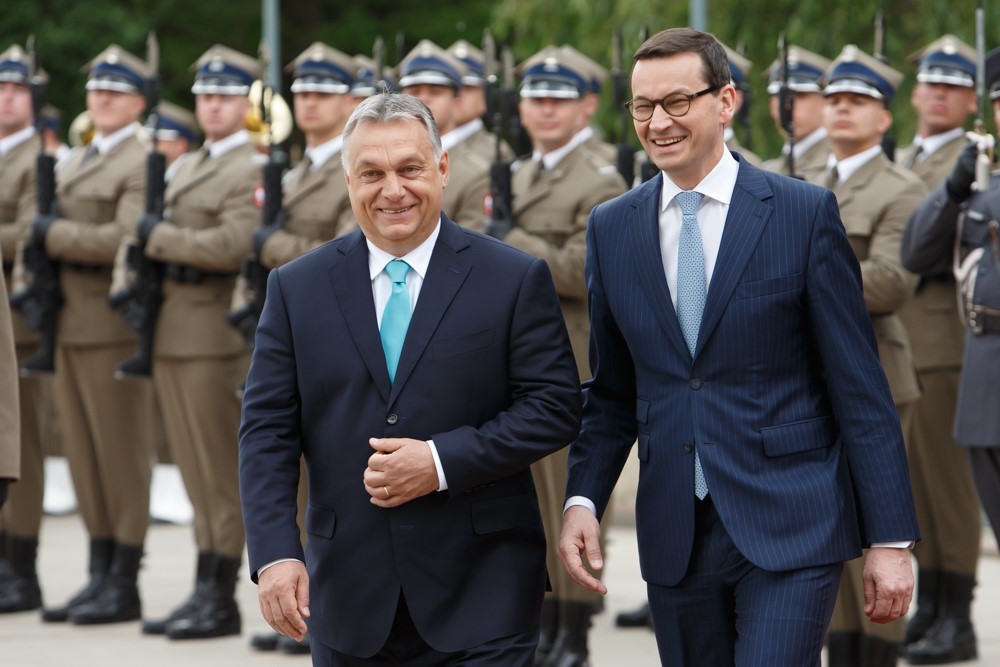 Poland and Hungary to create institute for assessing rule of law in EU countries