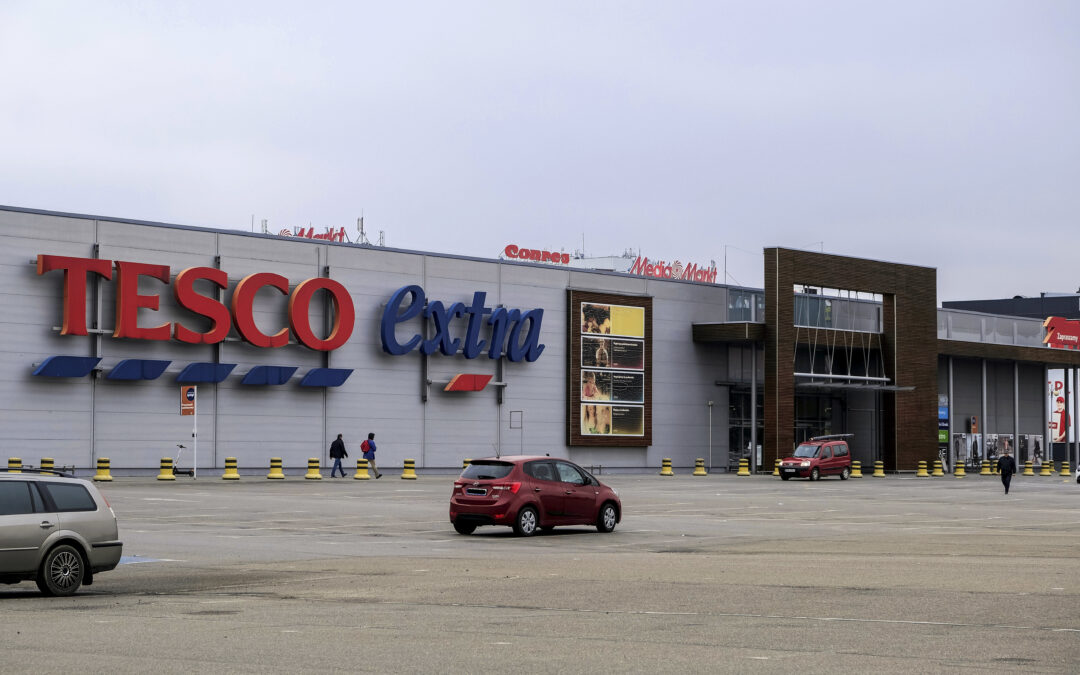 Tesco lays off 900 staff and closes online store as it wraps up withdrawal from Poland