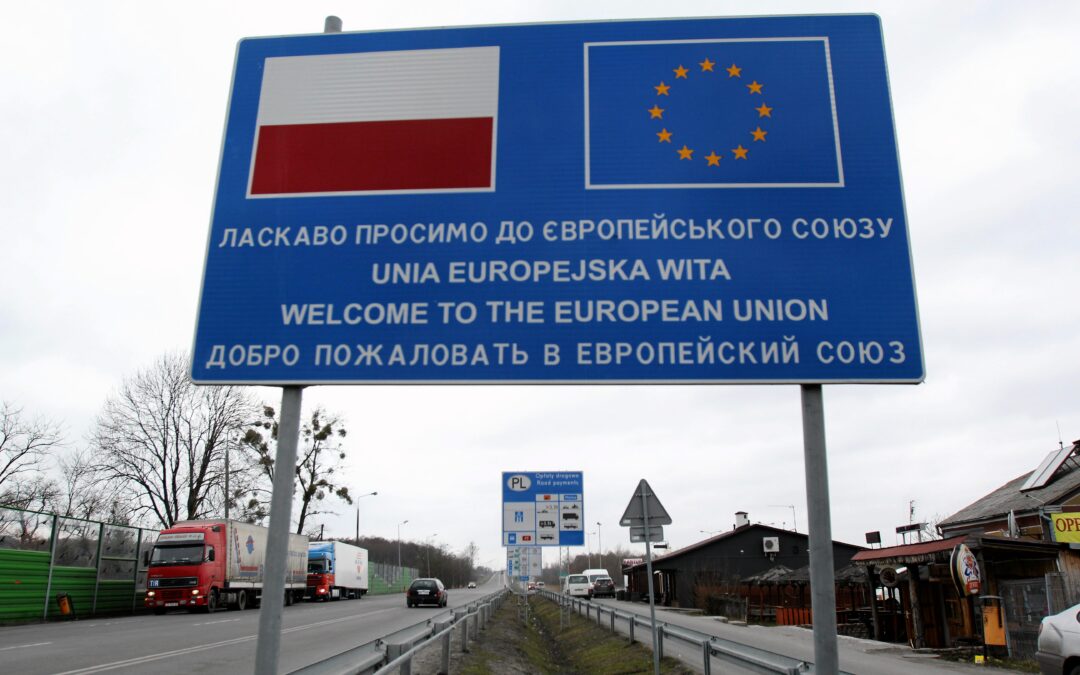 Poland issues EU’s most residence permits to immigrants for third year running