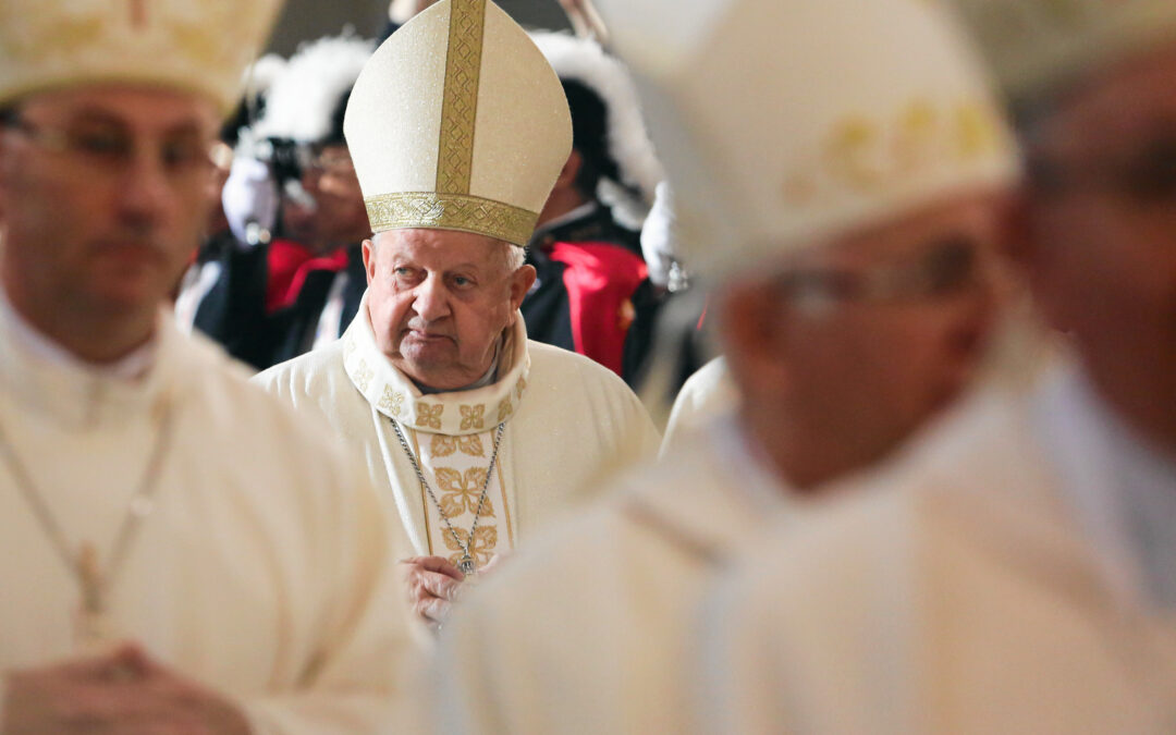 Polish cardinal and former papal secretary accused of ignoring sex abuse