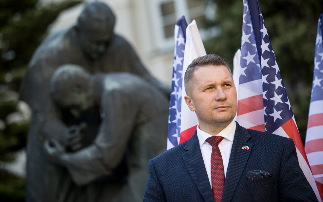 International scholars call for boycott of Poland’s “homophobic, misogynist” education minister