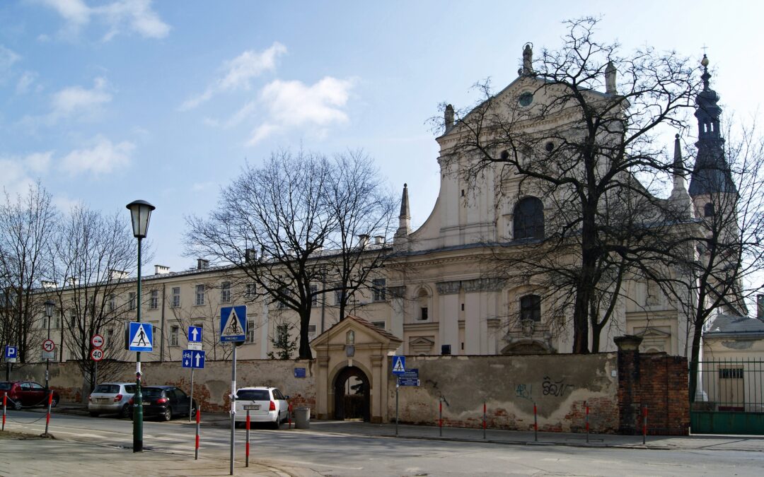 Congregants protest against proposed repurposing of Kraków church owned by city