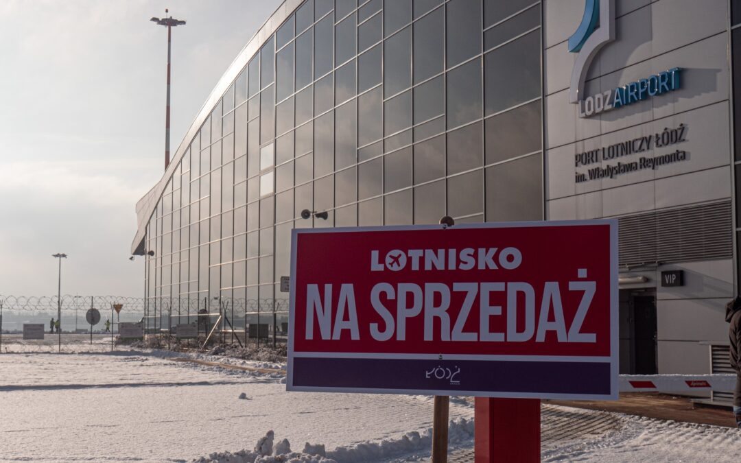 Polish city puts struggling airport up for sale