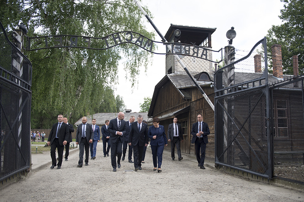 Families of Auschwitz prisoners protest appointment of former PM to museum council