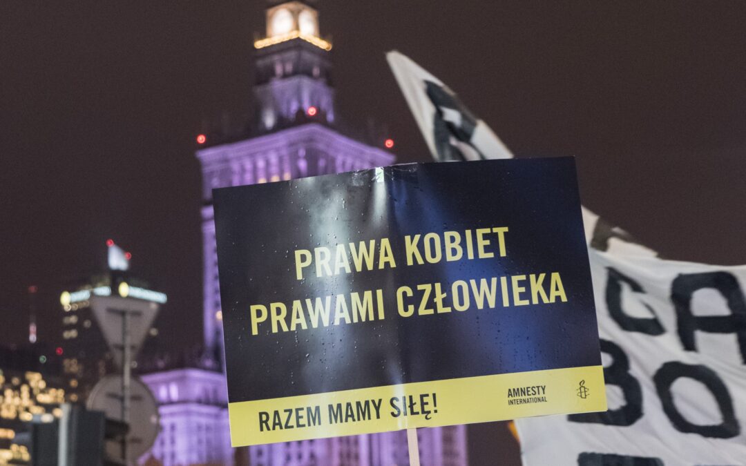 Polish PM: “ideological” Amnesty International “stopped defending freedom long ago”
