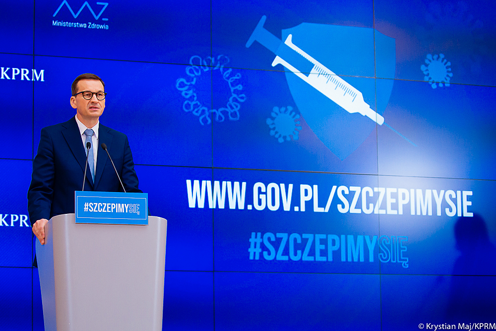 Polish government begins calling unvaccinated people to encourage registration   