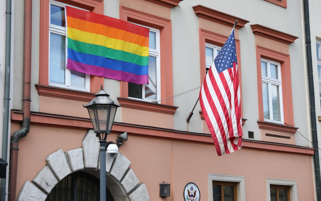 Poland loses billions of dollars through LGBT discrimination, warns US embassy chief