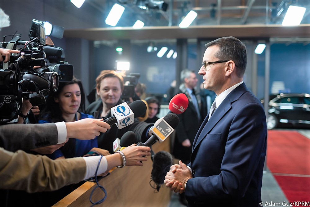 EU, US and UK criticise Poland’s media law, but Polish PM says they misunderstand it