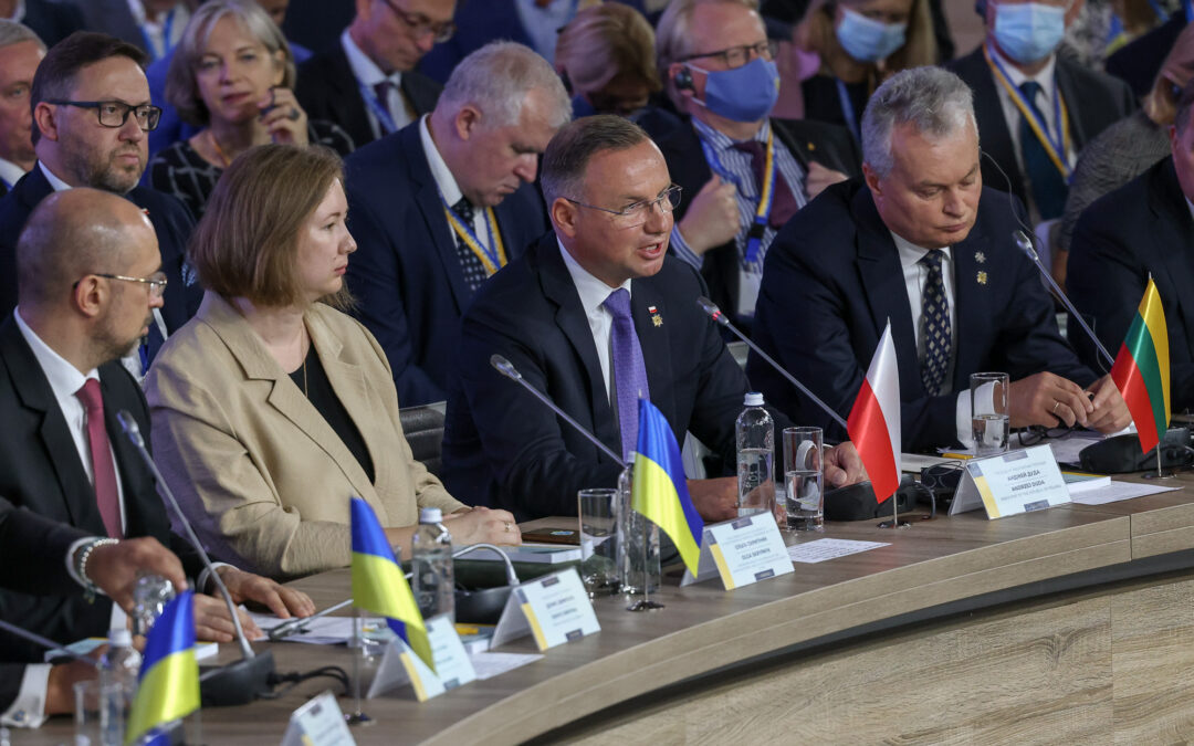 “Crimea is Ukraine,” says Polish president, condemning Russia’s “illegal annexation”