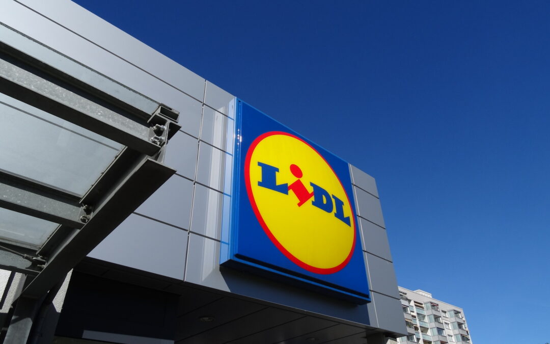 Lidl becomes latest chain to exploit Sunday trading ban loophole in Poland
