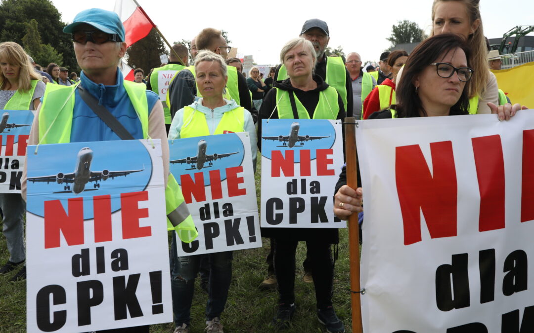 First evictions begin to clear way for Poland’s planned “mega-airport”