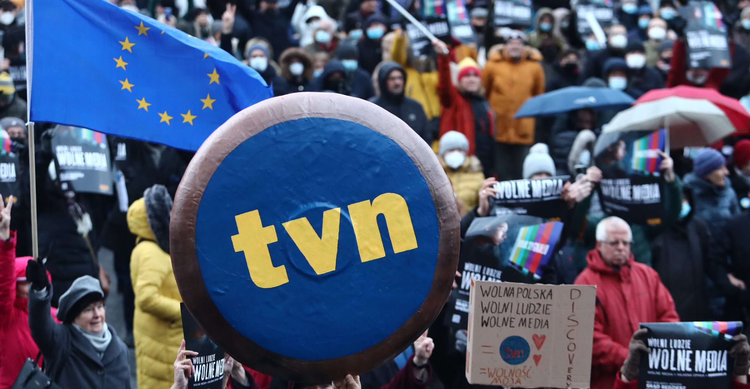 Thousands protest media ownership law targeting Poland's biggest TV network | Notes From Poland