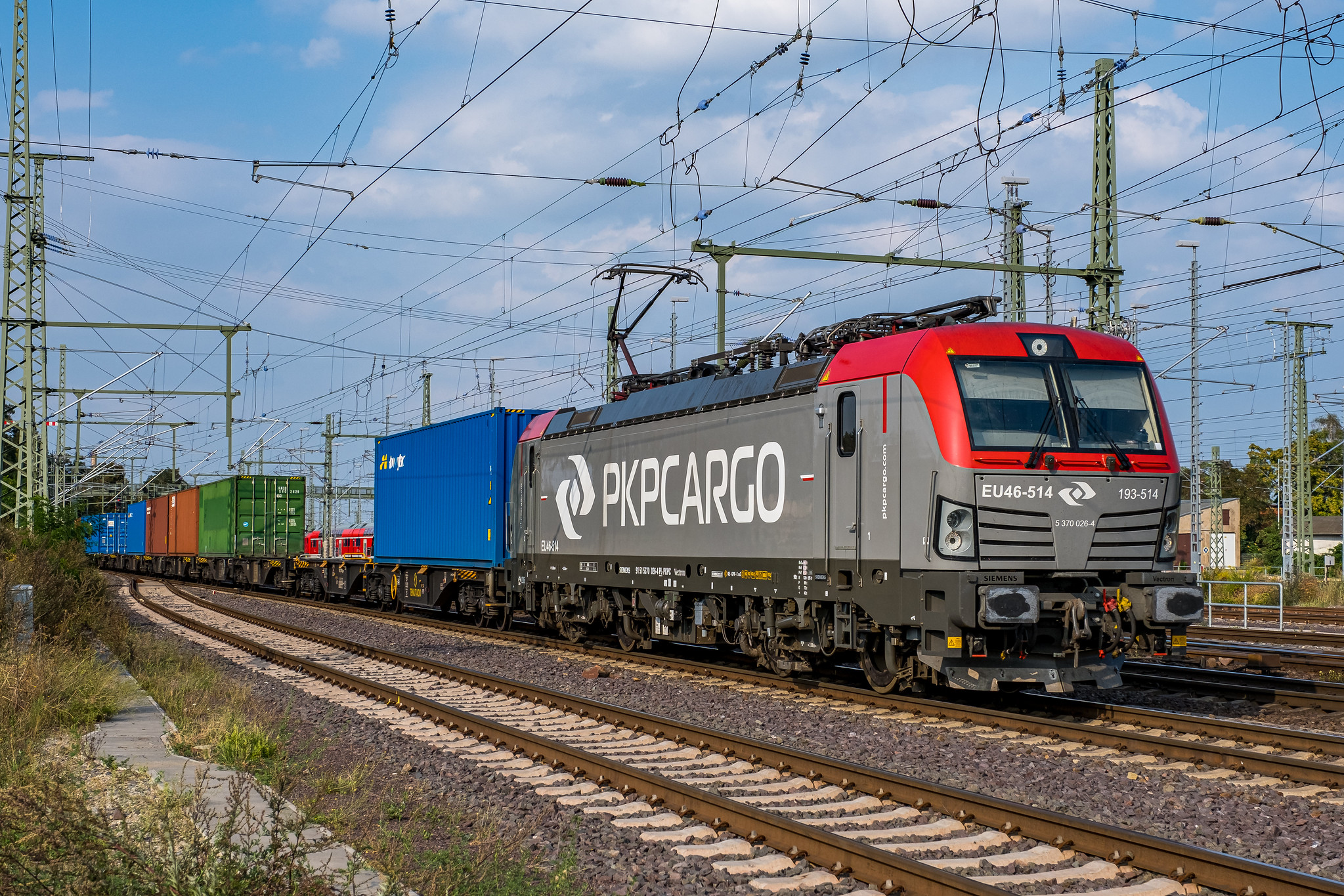 Poľsko obviňuje Ukrajinu, že „bezprecedentným“ krokom bráni železničným zásielkam.