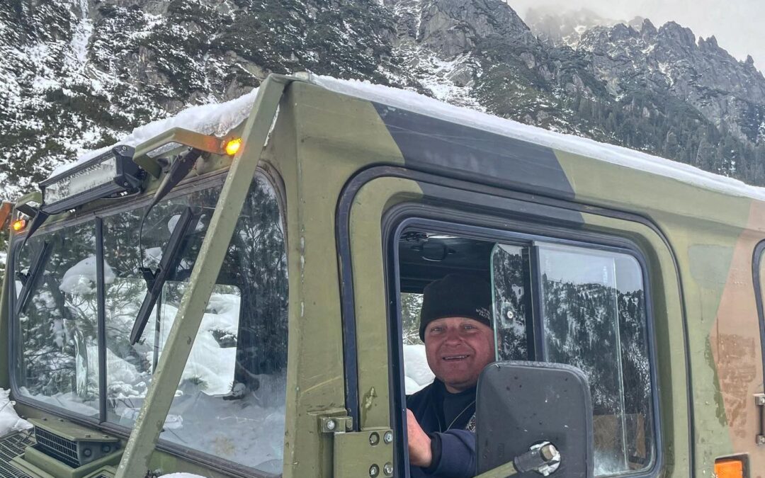 Polish mountain trail cleared by “tank” after avalanches