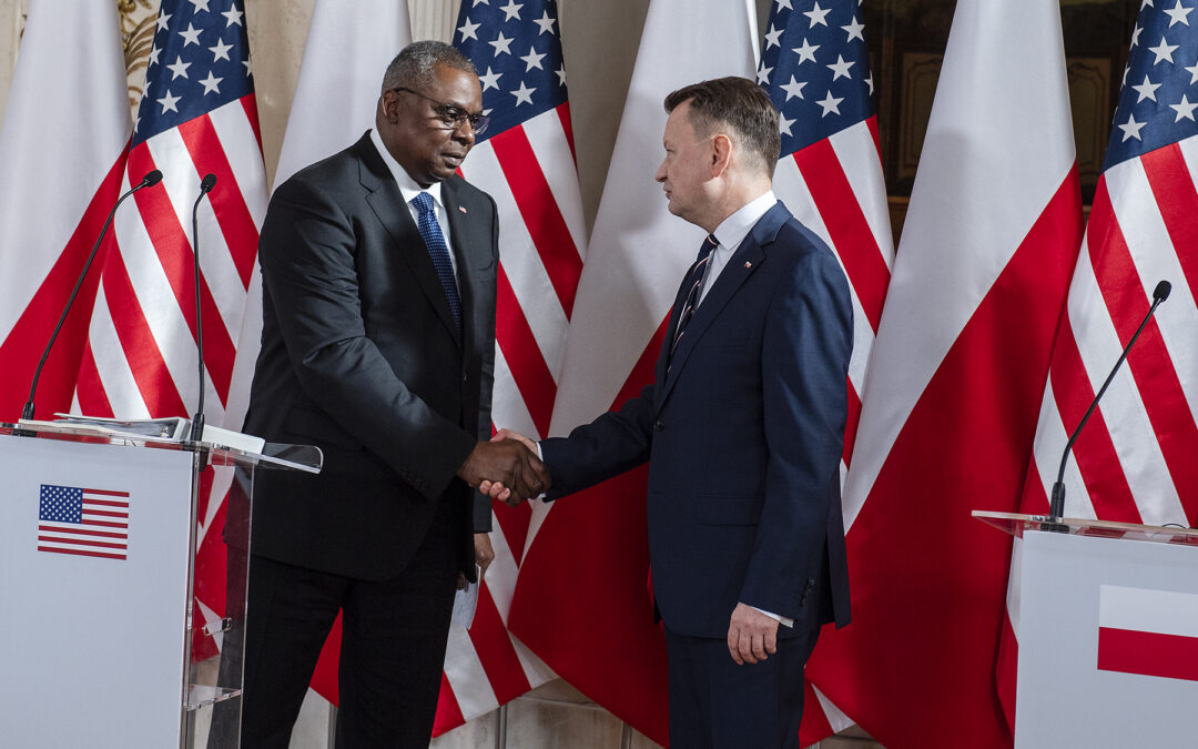 US defence secretary hails Poland as “one of our most stalwart allies” on Warsaw visit