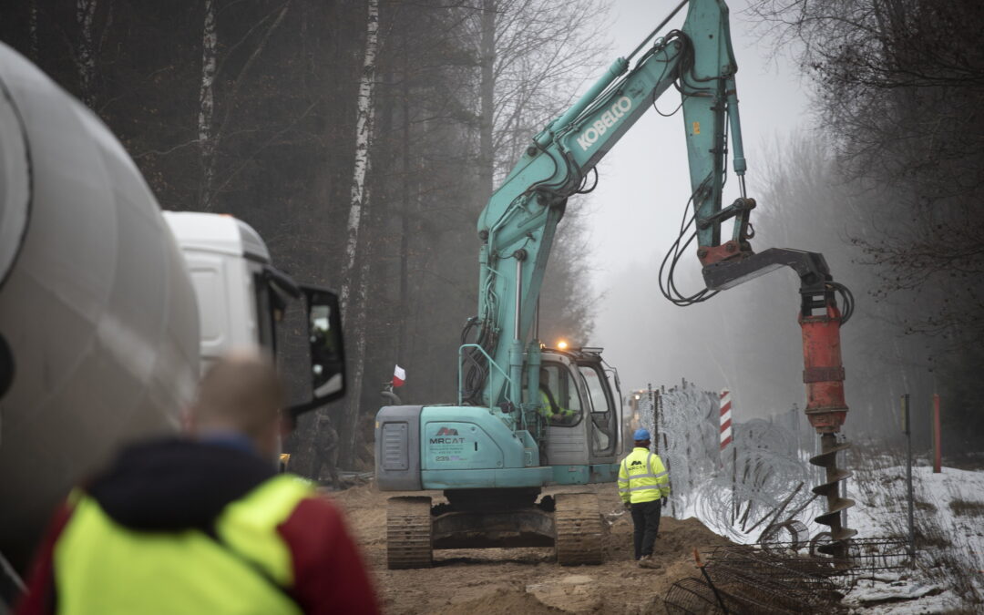 Hundreds of scientists urge EU to stop Poland’s environmentally “devastating” border wall