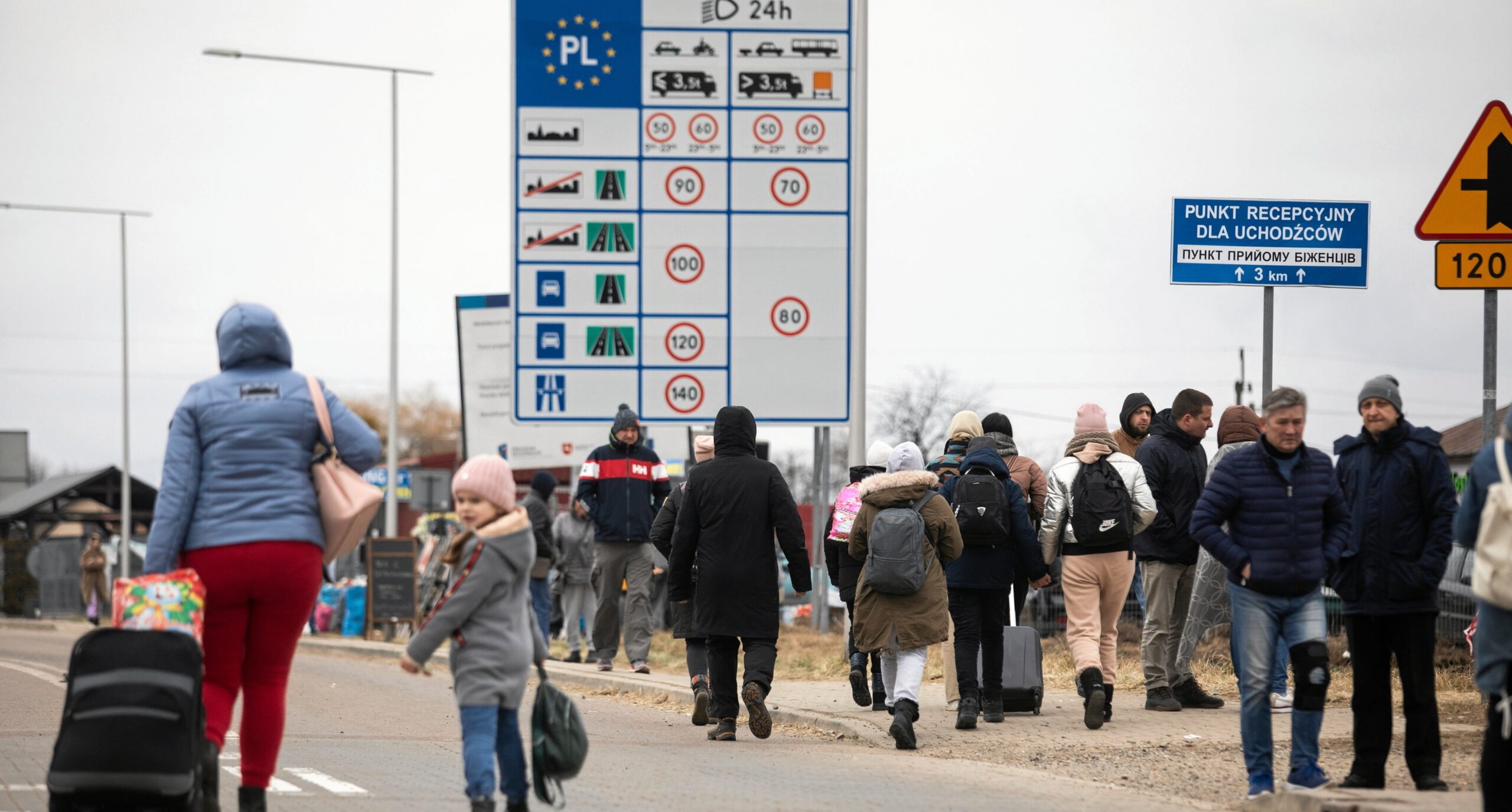 Poland pledges school places for 500,000 Ukrainian child refugees who have arrived already | Notes From Poland