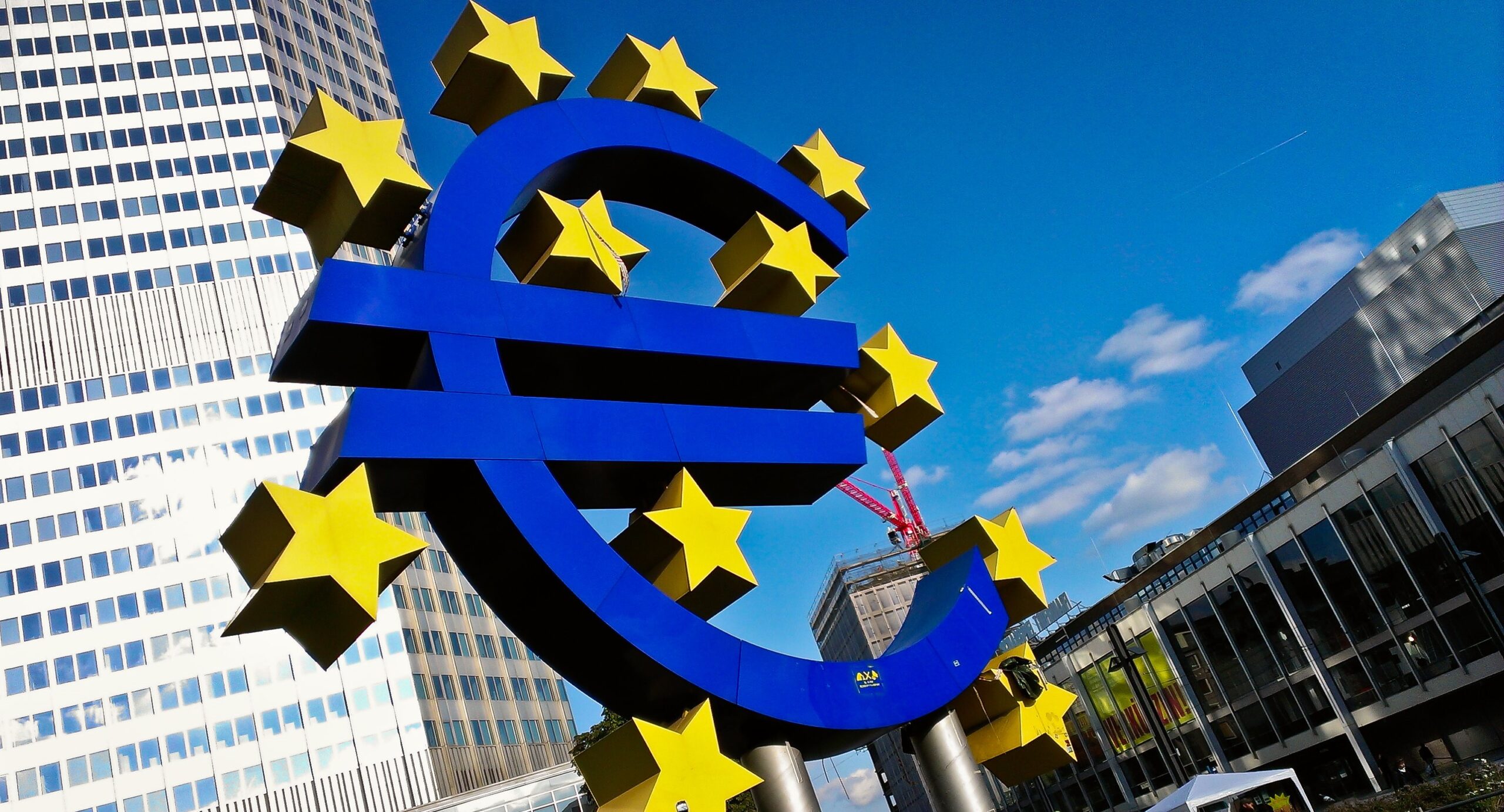 UE wycofuje z polskich funduszy 30 mln euro na pokrycie niezapłaconych kar