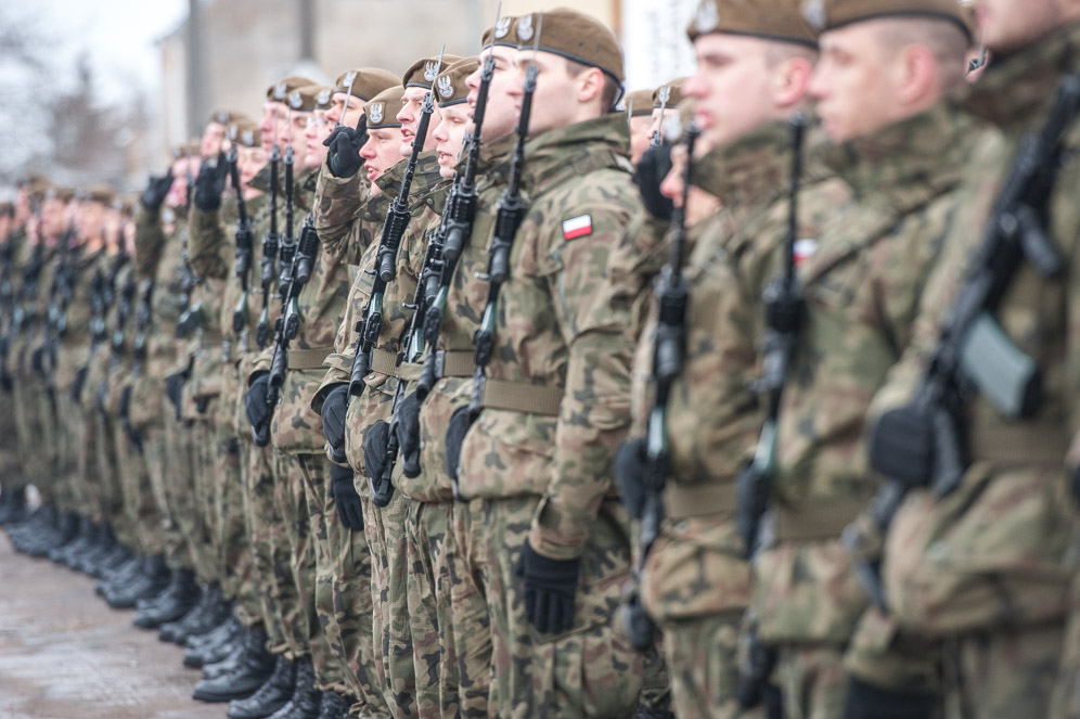 Poland launches paid voluntary military service