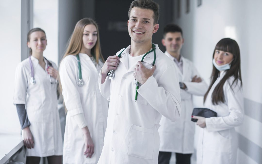 Actors banned from playing doctors in adverts for medical devices in Poland