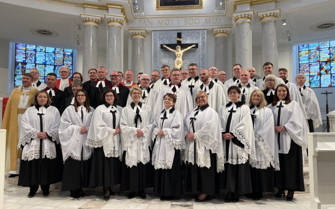 First nine women ordained as pastors in Poland’s largest Protestant church