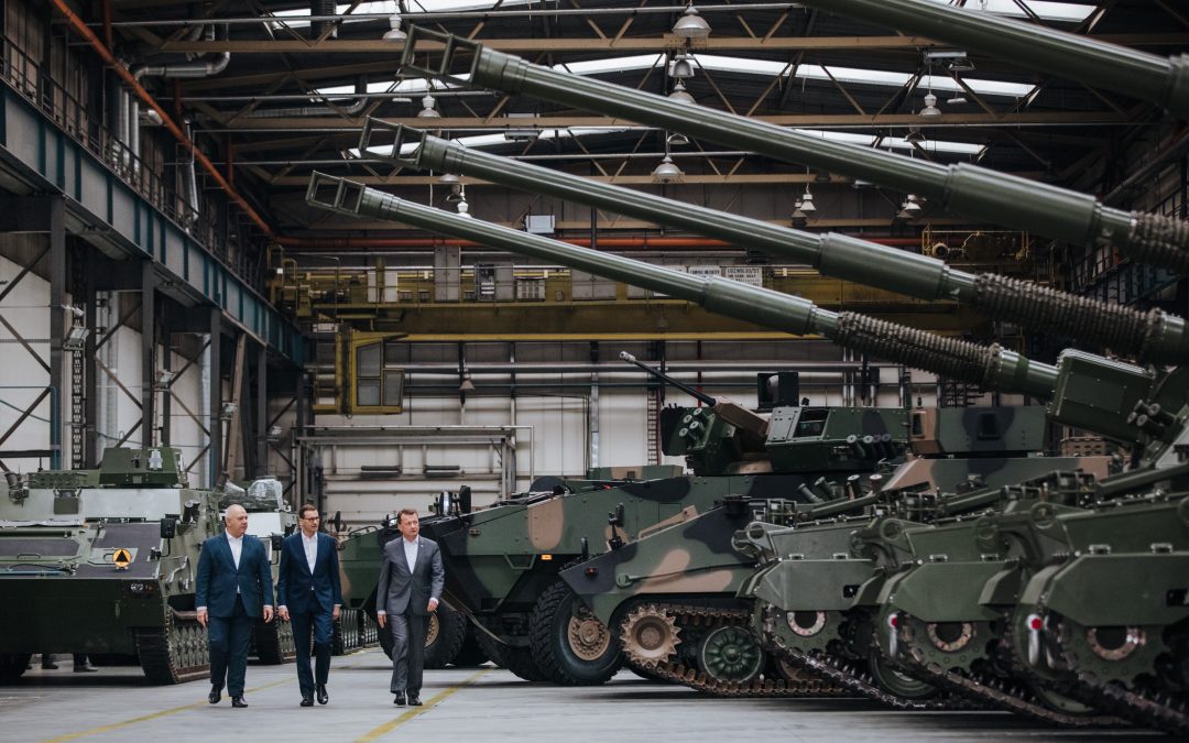 Poland sells howitzers to Ukraine in record arms export deal