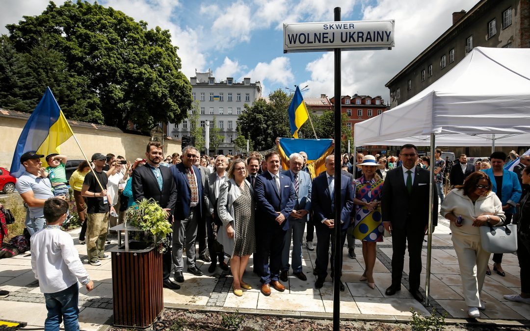 Polish cities rename streets outside Russian consulates in honour of Ukraine