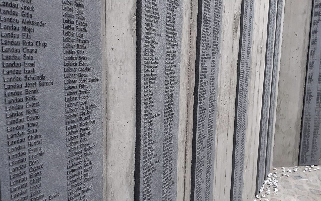 Polish town unveils monument naming its 12,000 Jews killed in Holocaust