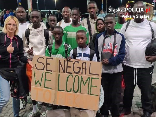 Polish police officer buys flights for Senegalese football team to prevent deportation