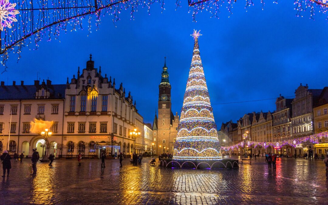 Polish city cancels New Year’s Eve and cuts Christmas lights amid sky-high energy costs