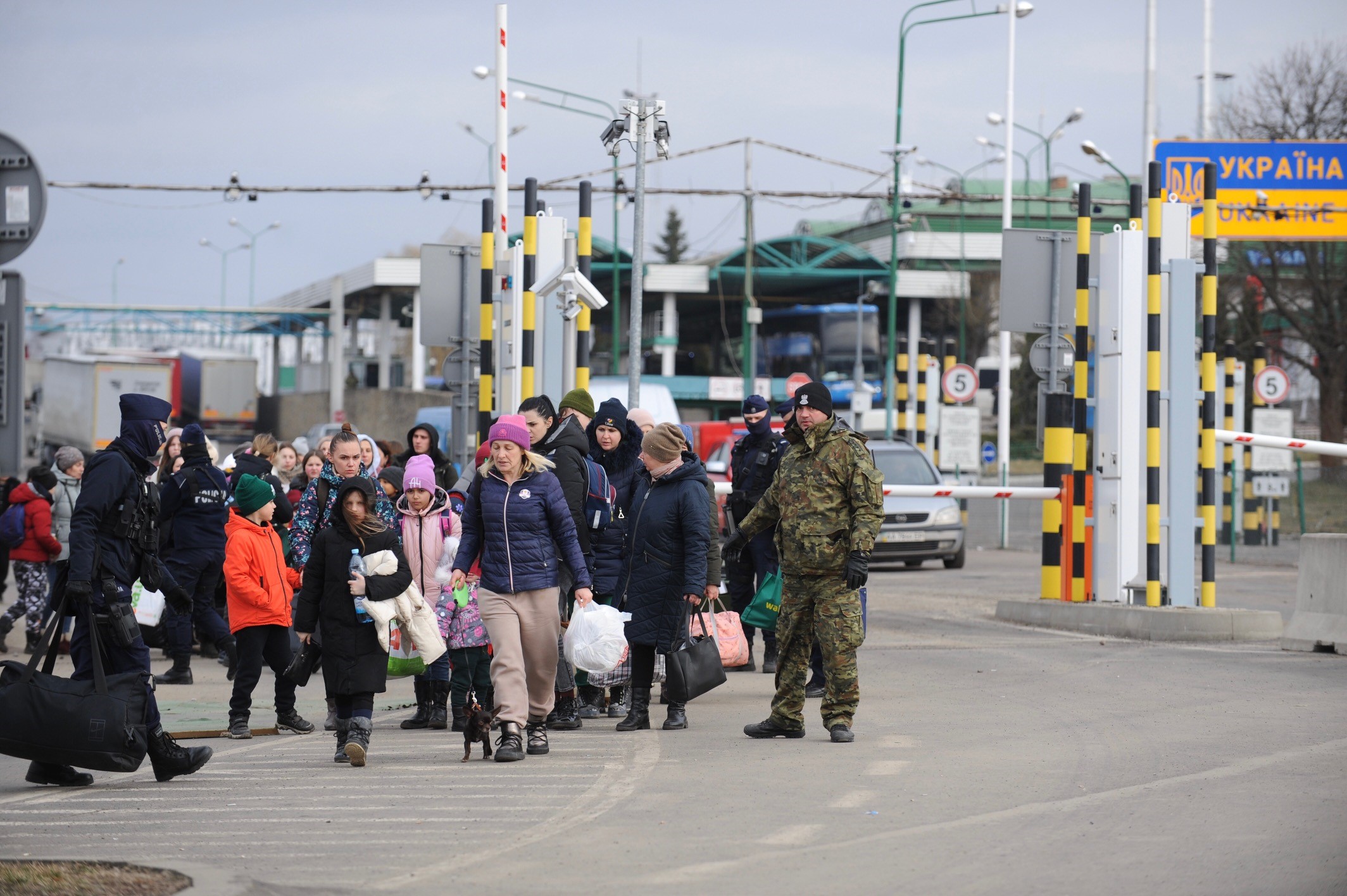 UE przekazała Polsce 145 mln euro na pomoc uchodźcom z Ukrainy
