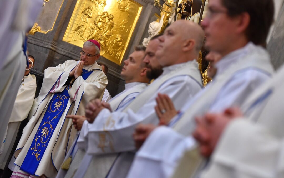 Polish Catholic diocese to ordain deacons, allowing married men to conduct services