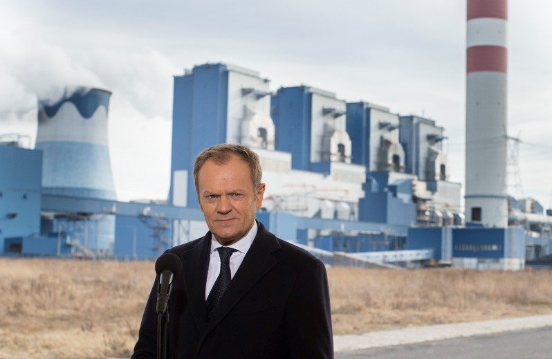 Polish government plans commission to investigate if Russia influenced energy policies of Tusk administration