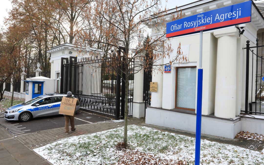 Warsaw names path in front of Russia’s embassy “Victims of Russian Aggression Avenue”