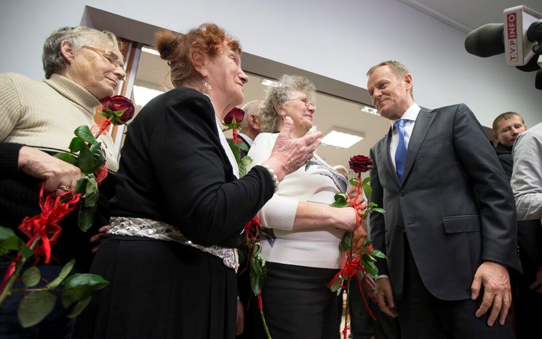Opposition leader Tusk denies planning to raise retirement age if he wins power