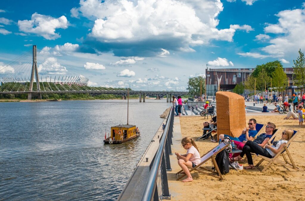 Drinking alcohol on Warsaw riverside is permitted, rules top court