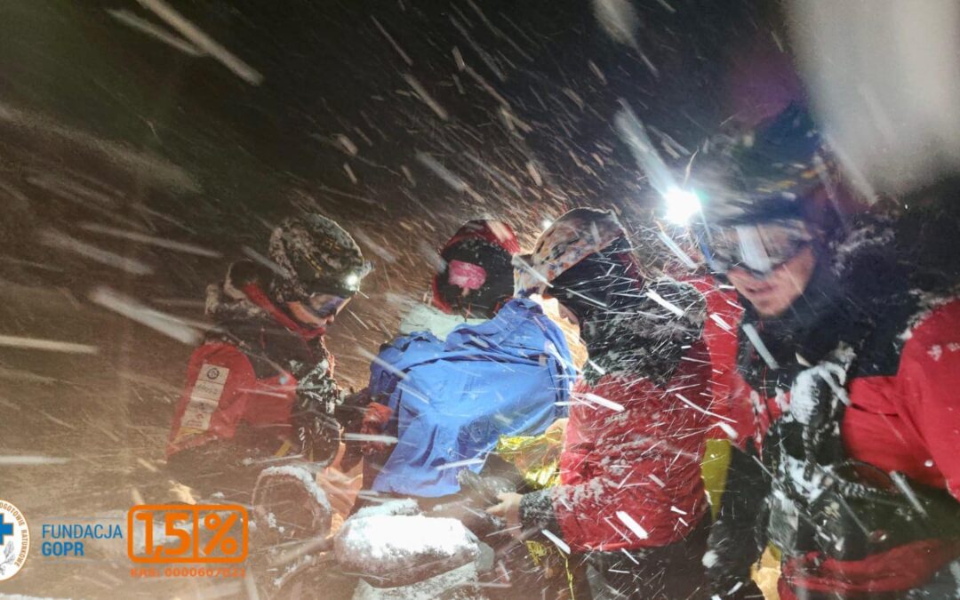 “Extreme conditions” in Polish mountains, rescuers warn against disregarding risks