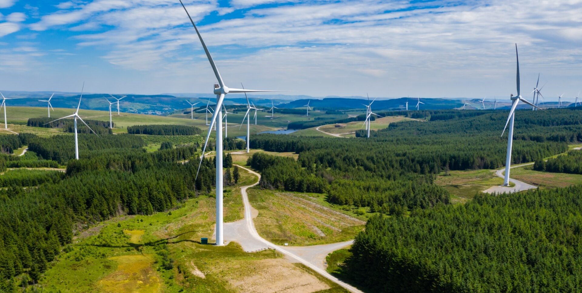 Druga co do wielkości farma wiatrowa w Polsce została uruchomiona przez firmę najbogatszej kobiety w kraju