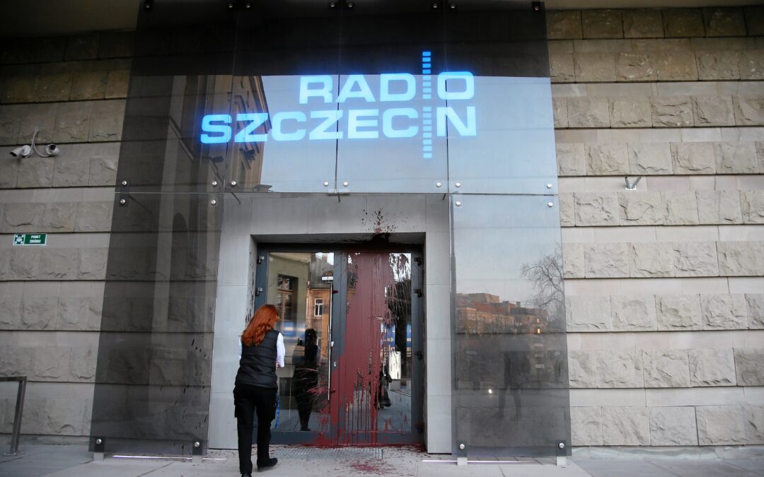 Presenters resign from Polish state radio station at centre of child  suicide row | Notes From Poland