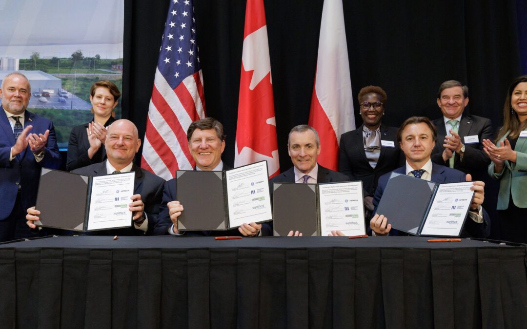 US, Canadian and Polish firms sign contracts for developing nuclear reactors