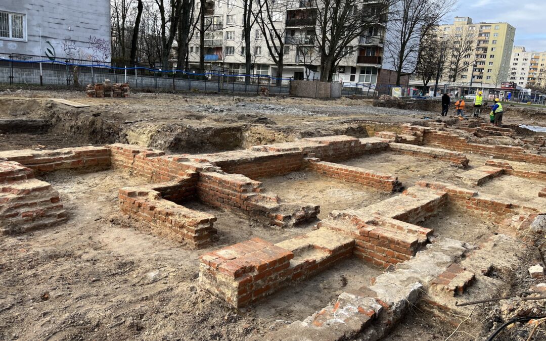 Archaeologists uncover remains of tenement house from Warsaw Ghetto
