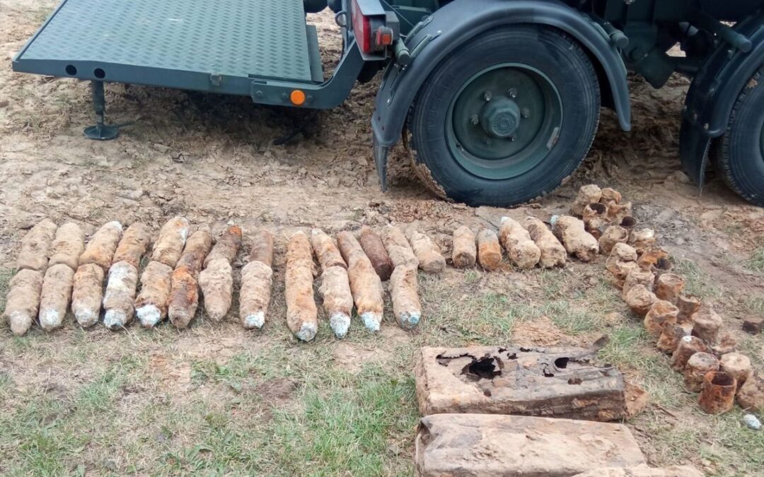 Unexploded WW2 artillery shells found buried at Polish primary school