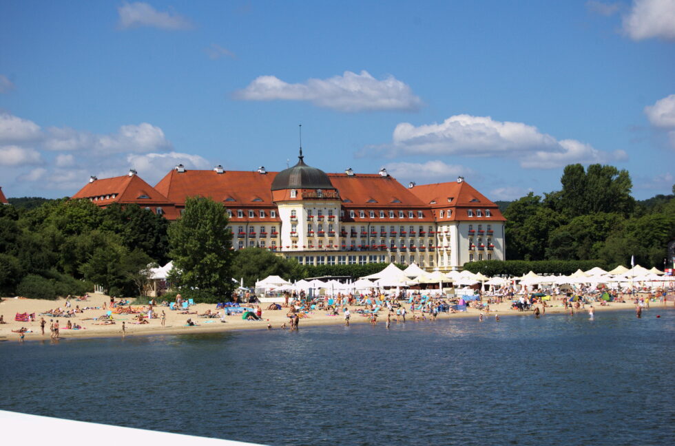 Anticipated Rise in Summer Tourism in Poland Amid Climate Change, Predicted by TUI Travel Chief