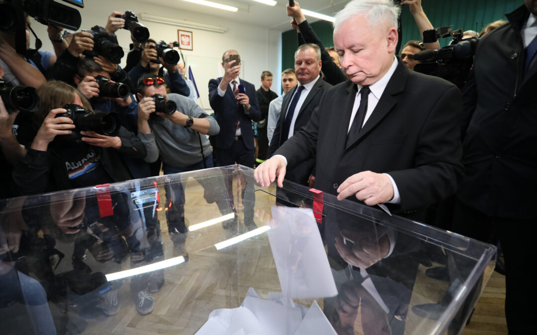 How will the ruling party’s multiple referendums initiative affect the Polish election?